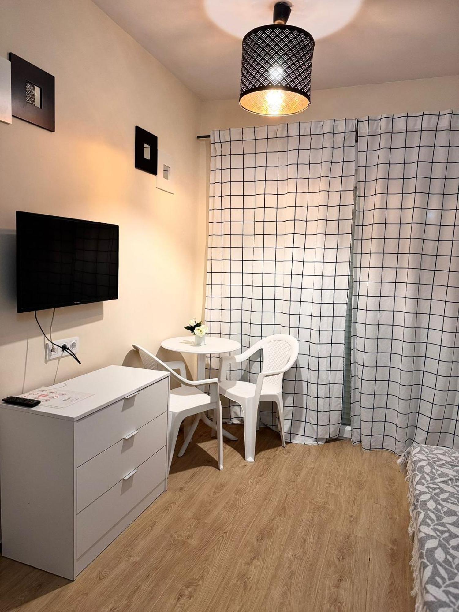 Studio A 200M De La Playa Los Locos Torrevieja Habitación foto